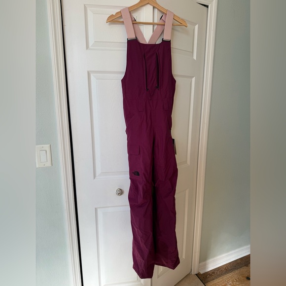 The north face Women’s Freedom Insulated Bibs boysenberry color NWT XS - Picture 10 of 16